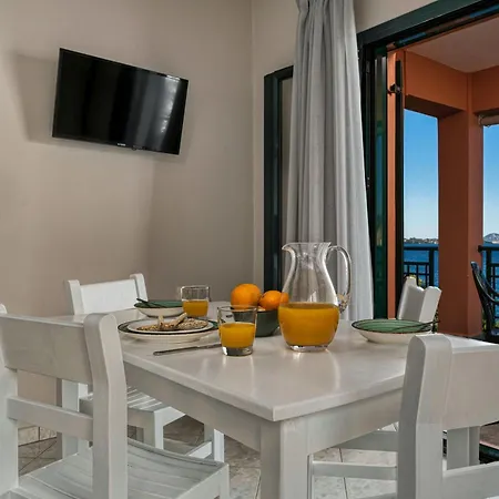 Anatoli Apartments - Tranquil Location & Stunning Views, By Zantewize Marathias  Room photo