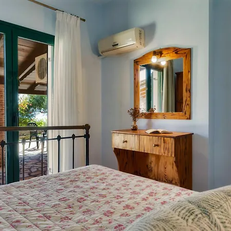 Anatoli Apartments - Tranquil Location & Stunning Views, By Zantewize Marathias  Room photo