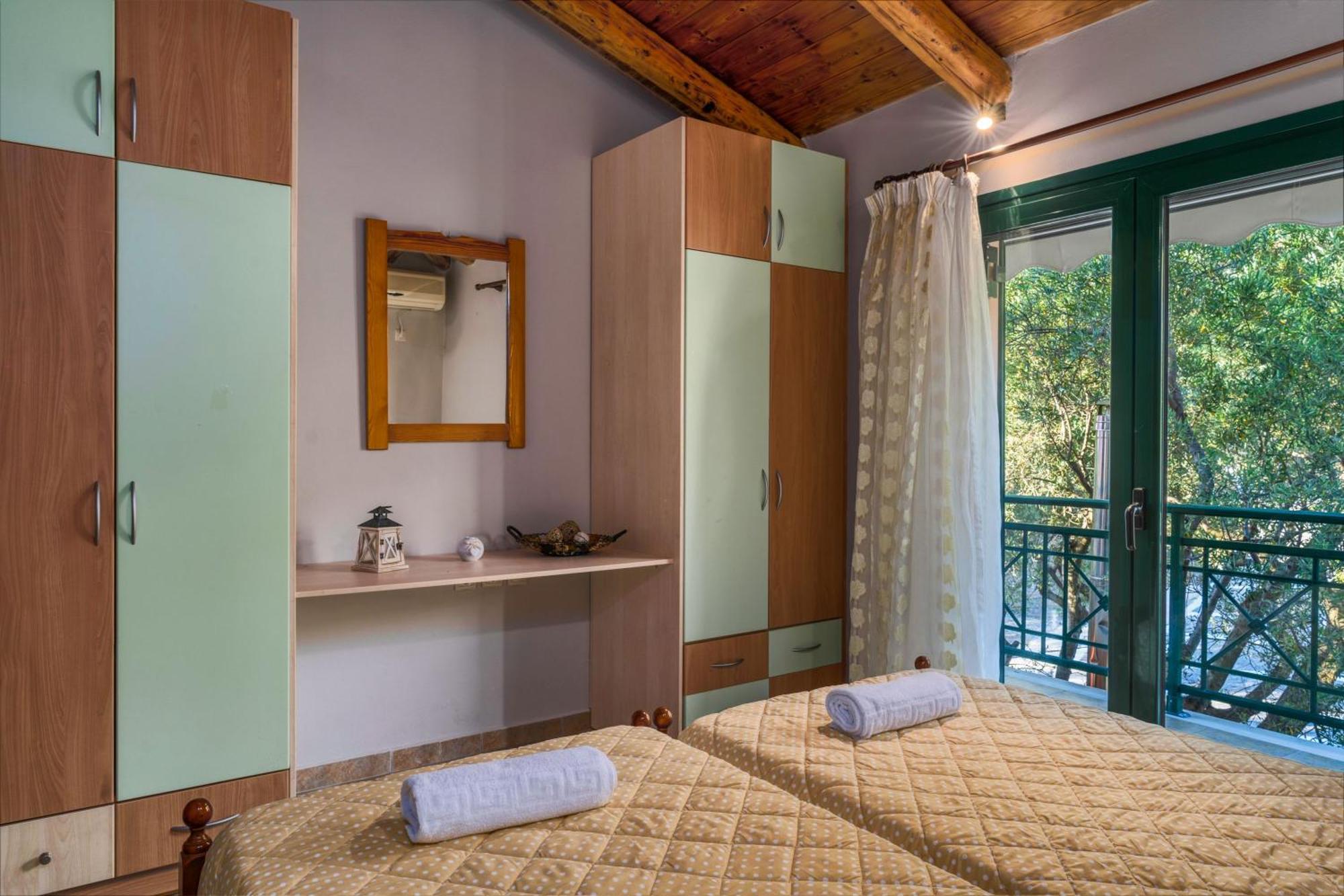 Apartment Anatoli - Tranquil Location & Stunning Views, By Zantewize Marathias (Zakynthos)