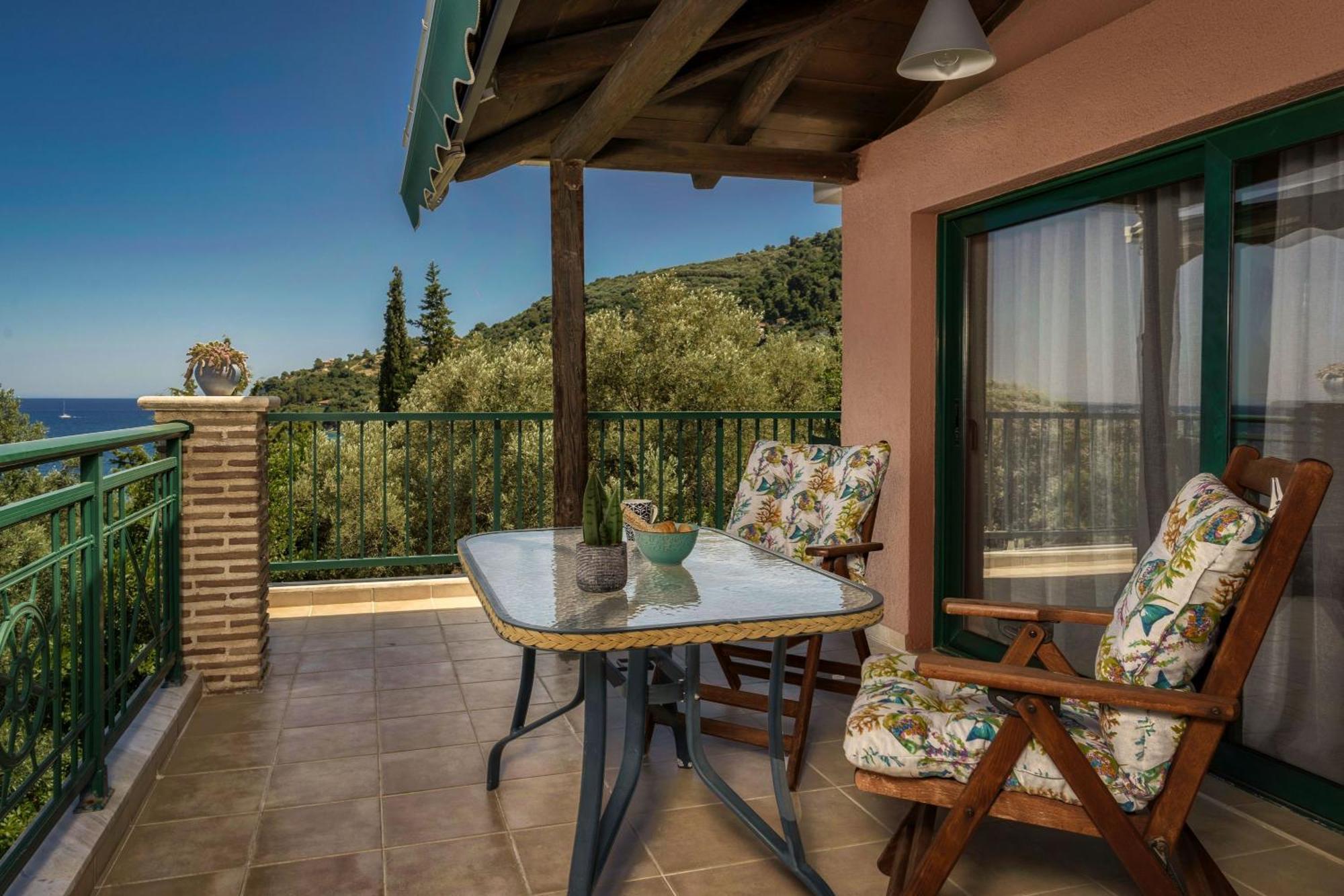 Anatoli - Tranquil Location & Stunning Views, By Zantewize Apartment