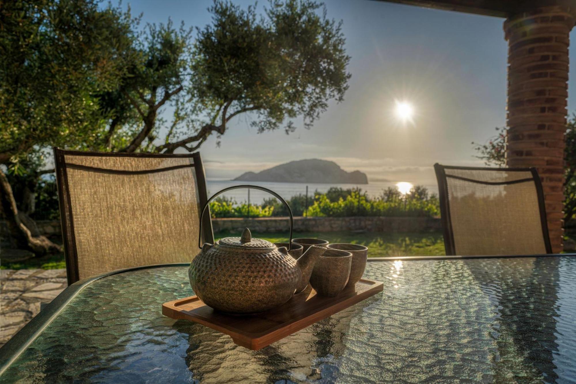 Anatoli - Tranquil Location & Stunning Views, By Zantewize Apartment