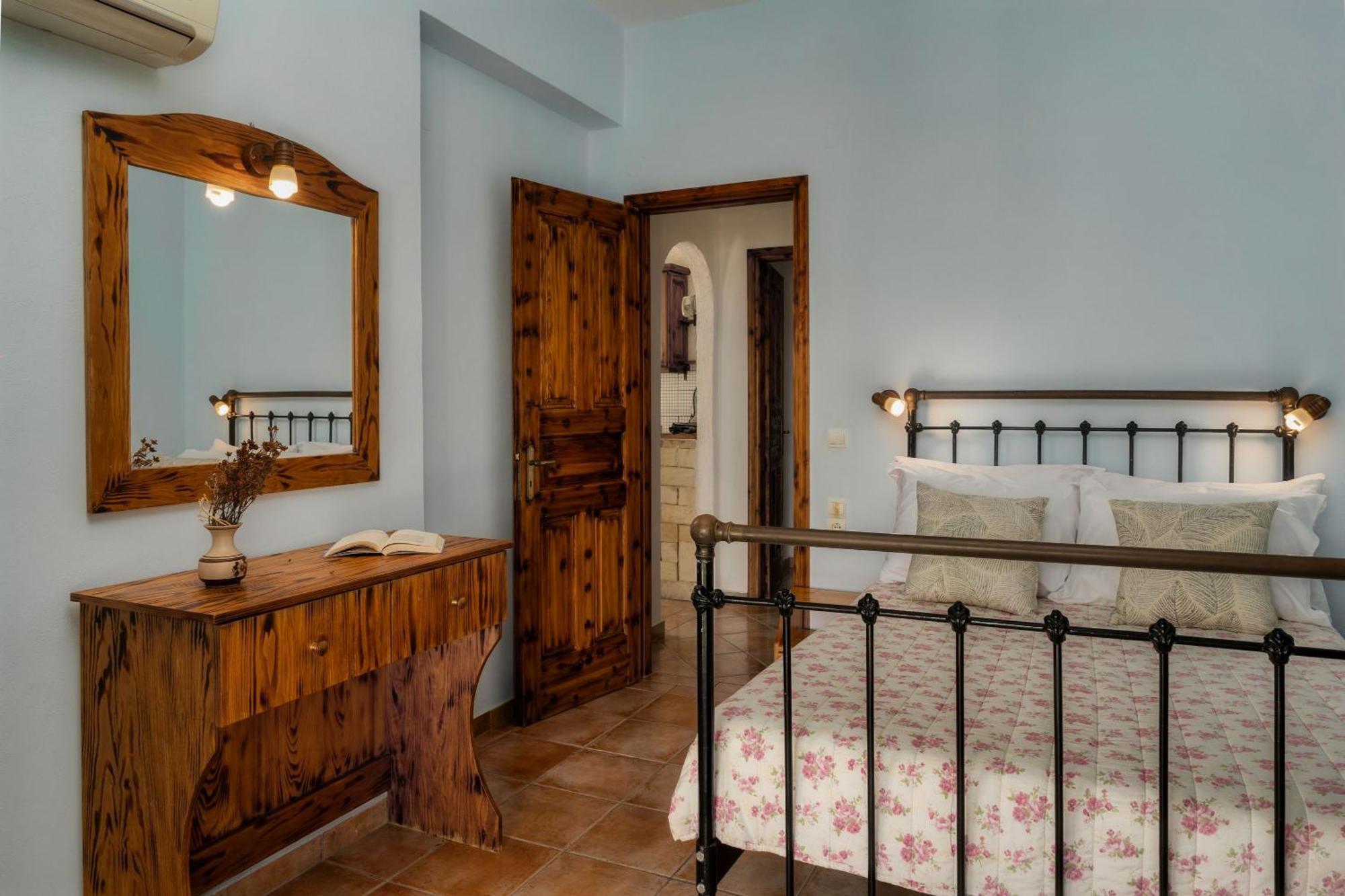Apartment Anatoli - Tranquil Location & Stunning Views, By Zantewize